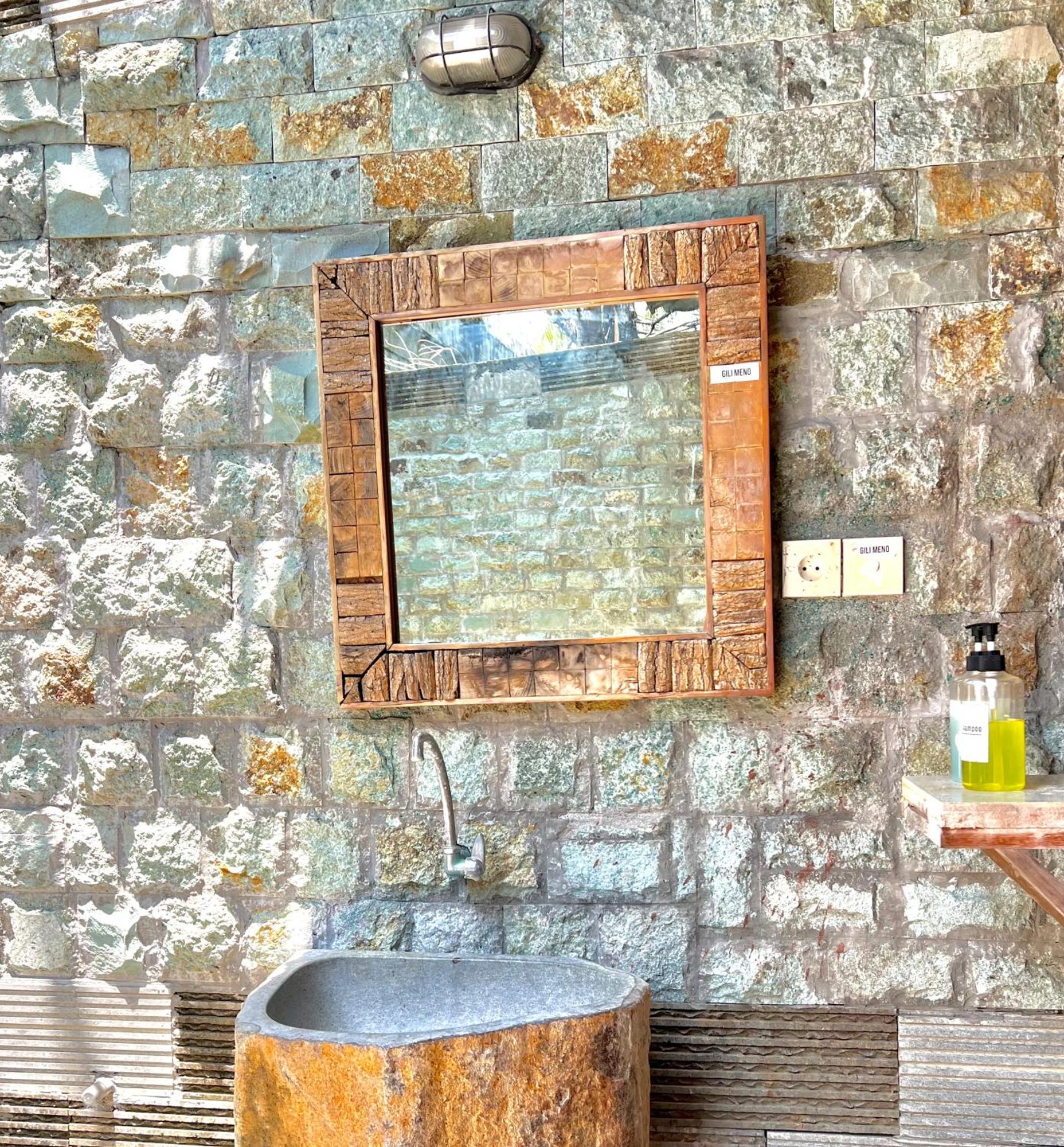 Bronze Bungalows Gili Meno Dış mekan fotoğraf